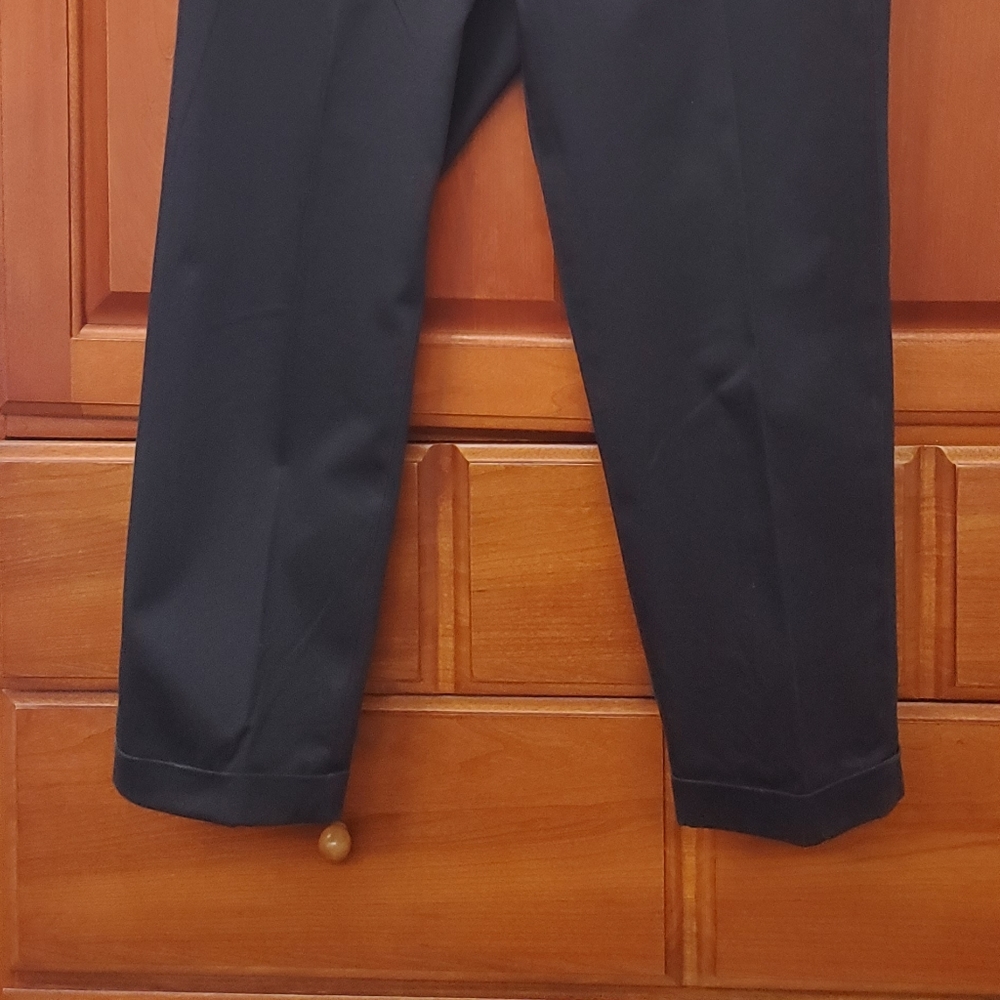 Talbots Cuffed Capri, Size 2P - Picture 3 of 8